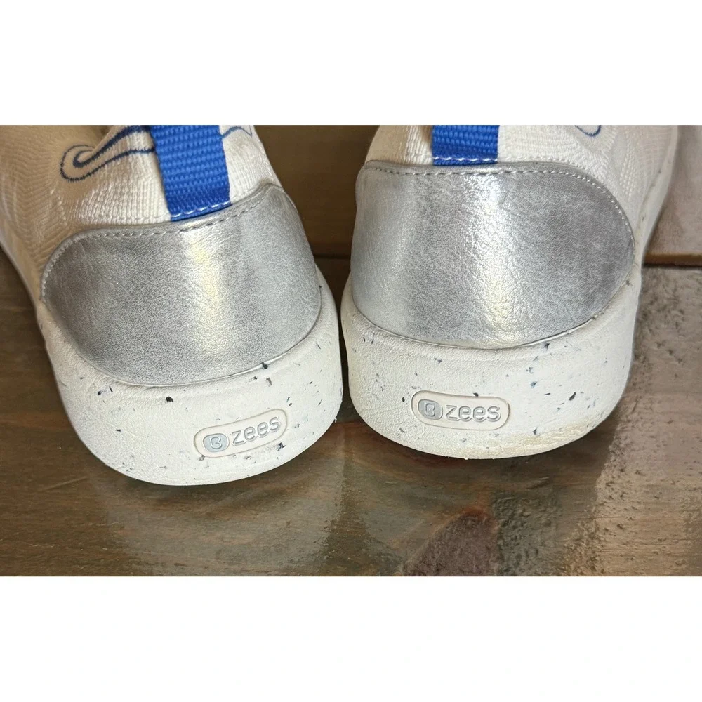 Bzees Slip On Sneaker Womens 10 White Athletic Casual Walking Shoes MARCHD1-S